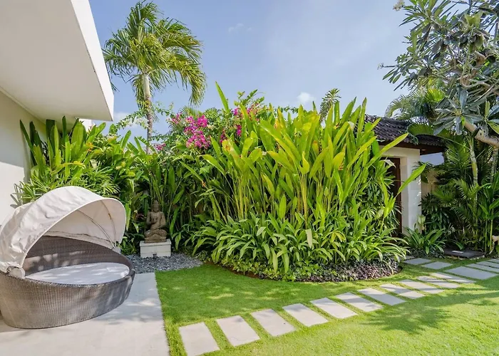 Tropical Luxury Seminyak (Bali)
