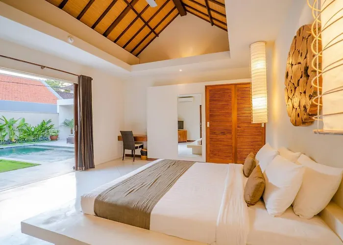 Tropical Luxury Villa Seminyak (Bali)