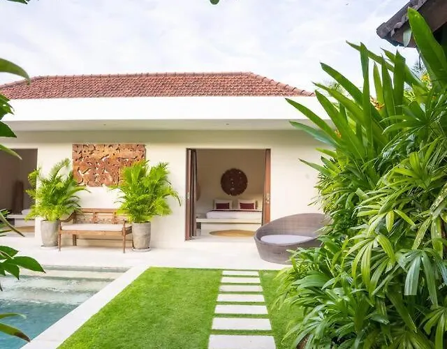 Tropical Luxury * Seminyak (Bali)