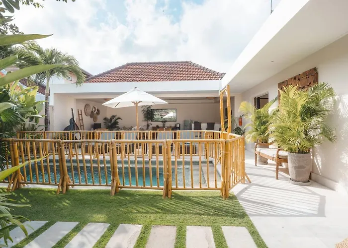 Tropical Luxury * Seminyak (Bali)